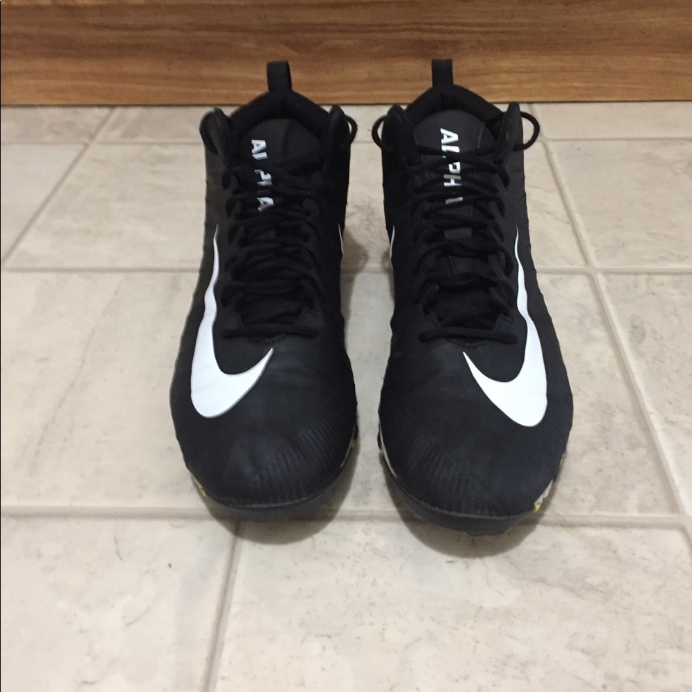 Men’s Nike football cleats